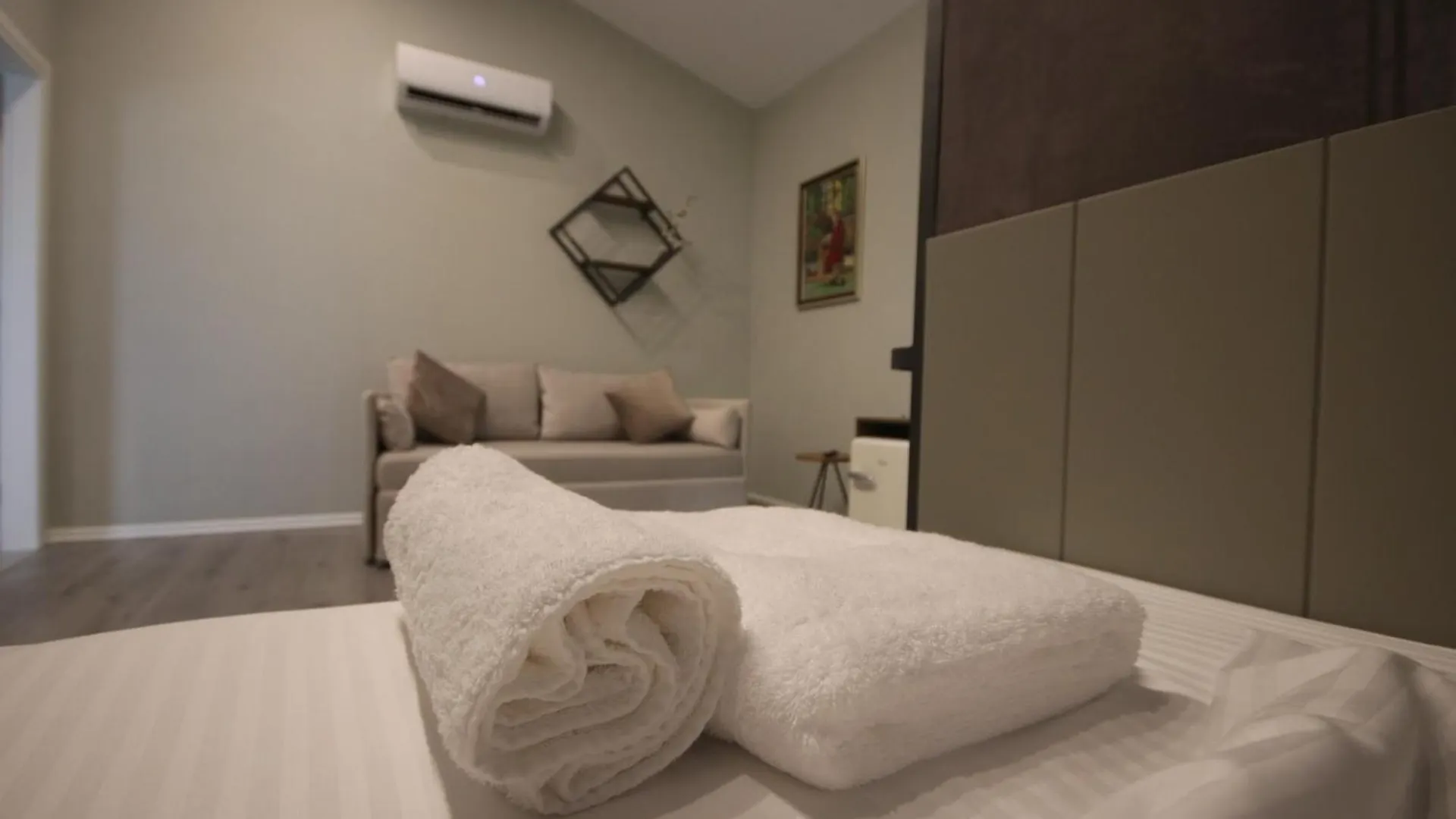 Alyvia Rooms Himare 0*,  Albania